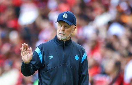 Mano Menezes está no Grêmio desde abril deste ano