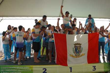 Equipe de Lagoa Santa comemora título por equipes na Canoagem Velocidade