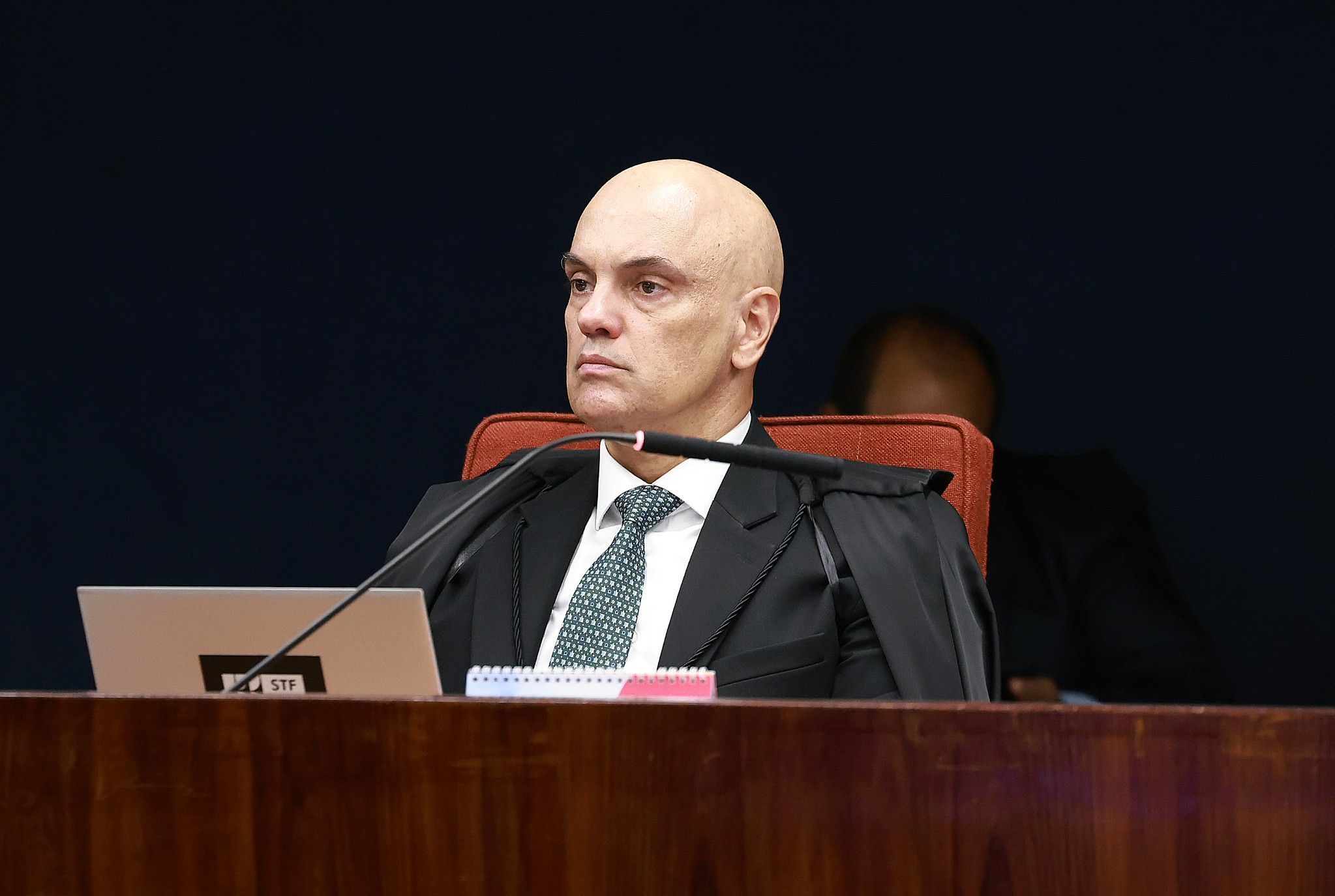 ‘Não é razoável achar normal um general do exército ter uma agenda com anotações golpistas,’ diz Moraes