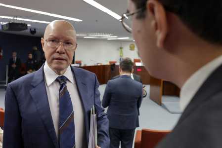 O advogado de Almir Garnier, ex-comandante da Marinha no governo de Jair Bolsonaro (PL), Demóstenes Torres