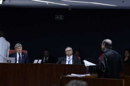 Advogado do ex-presidente Jair Bolsonaro, Celso Sanchez Vilardi, durante a apresentação de sua defesa no STF