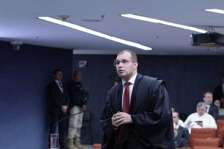 Andrew Fernandes Farias advogado do ex-ministro da Defesa Paulo Sergio Nogueira