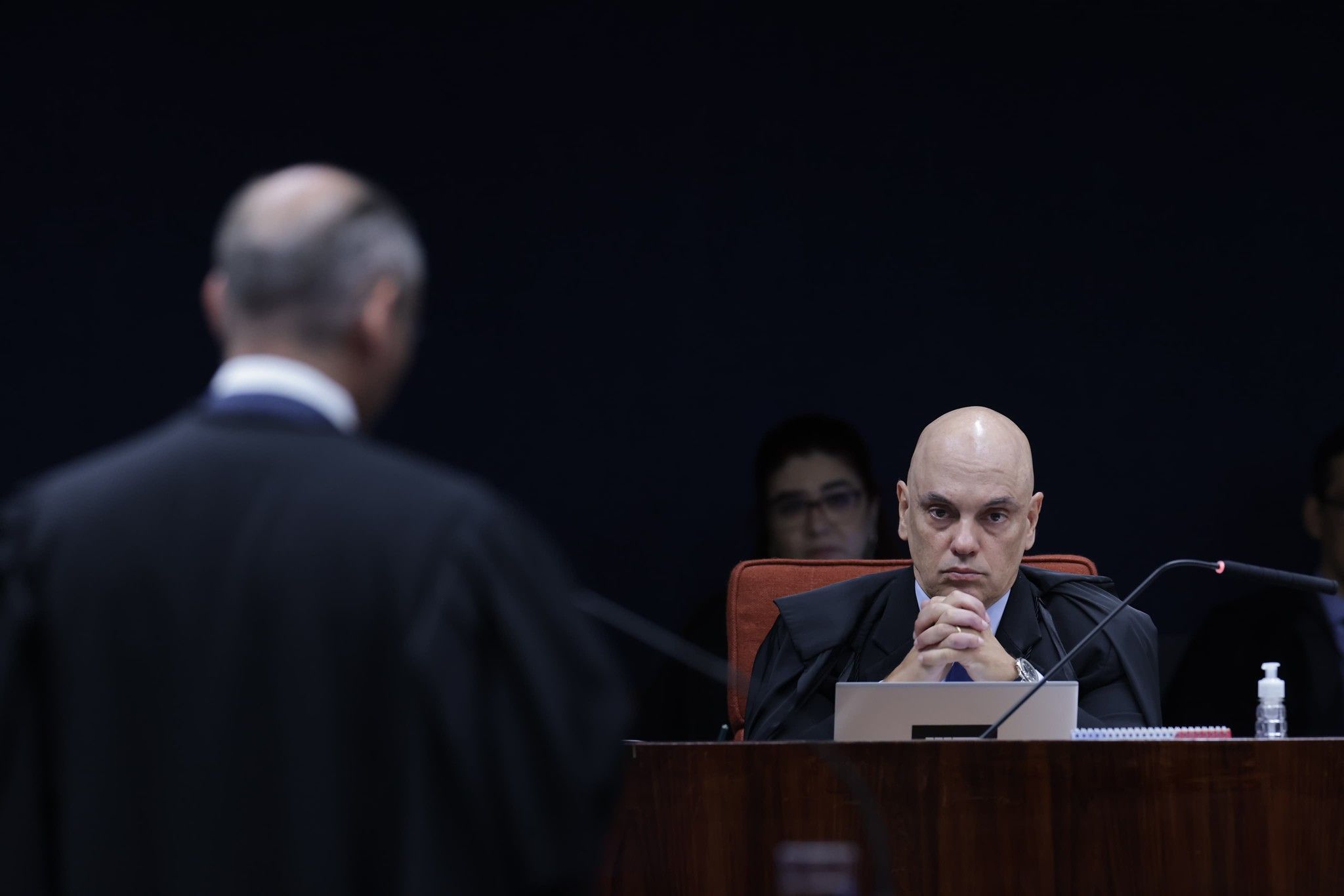 Zanin confirma pedido de Moraes e inclui nova data para julgamento de Bolsonaro