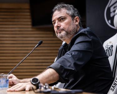 Alexandre Mattos, diretor de futebol do Santos