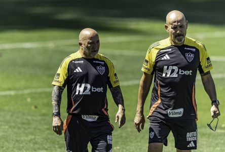 Jorge Sampaoli durante treino do Atlético na Cidade do Galo