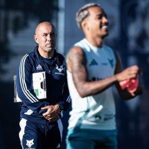 Leonardo Jardim e Matheus Pereira em treinamento do Cruzeiro