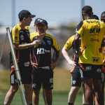 Jogador é liberado pelo departamento médico e participa de treino do Atlético