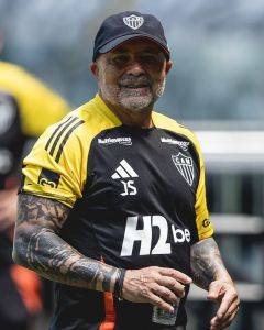 Jorge Sampaoli comandou treino do Atlético na Arena MRV, em BH, neste sábado (6)