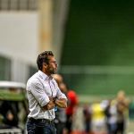 Alberto Valentim destaca pontos positivos em empate do América com o Operário