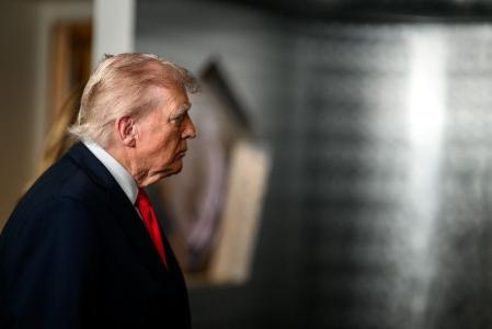 Trump voltou a ironizar o presidente do Fed, Jerome Powell, em publicação na sua rede social