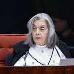 ‘Nós, mulheres, ficamos 2 mil anos caladas e queremos falar’, diz Cármen Lúcia