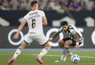 Vasco precisa melhorar números no sintético do Nilton Santos no Brasileiro