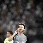 Diniz conta como é sua relação com estrelas e se declara para craque do Vasco