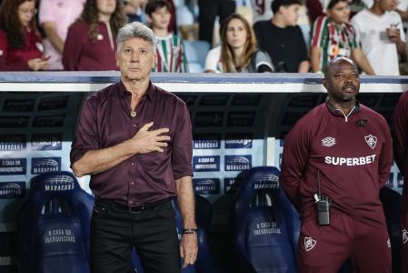 Renato reclamou mais uma vez da sequência de jogos do Fluminense