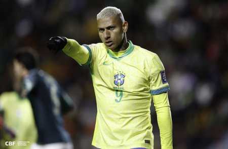Richarlison durante jogo da Seleção Brasileira