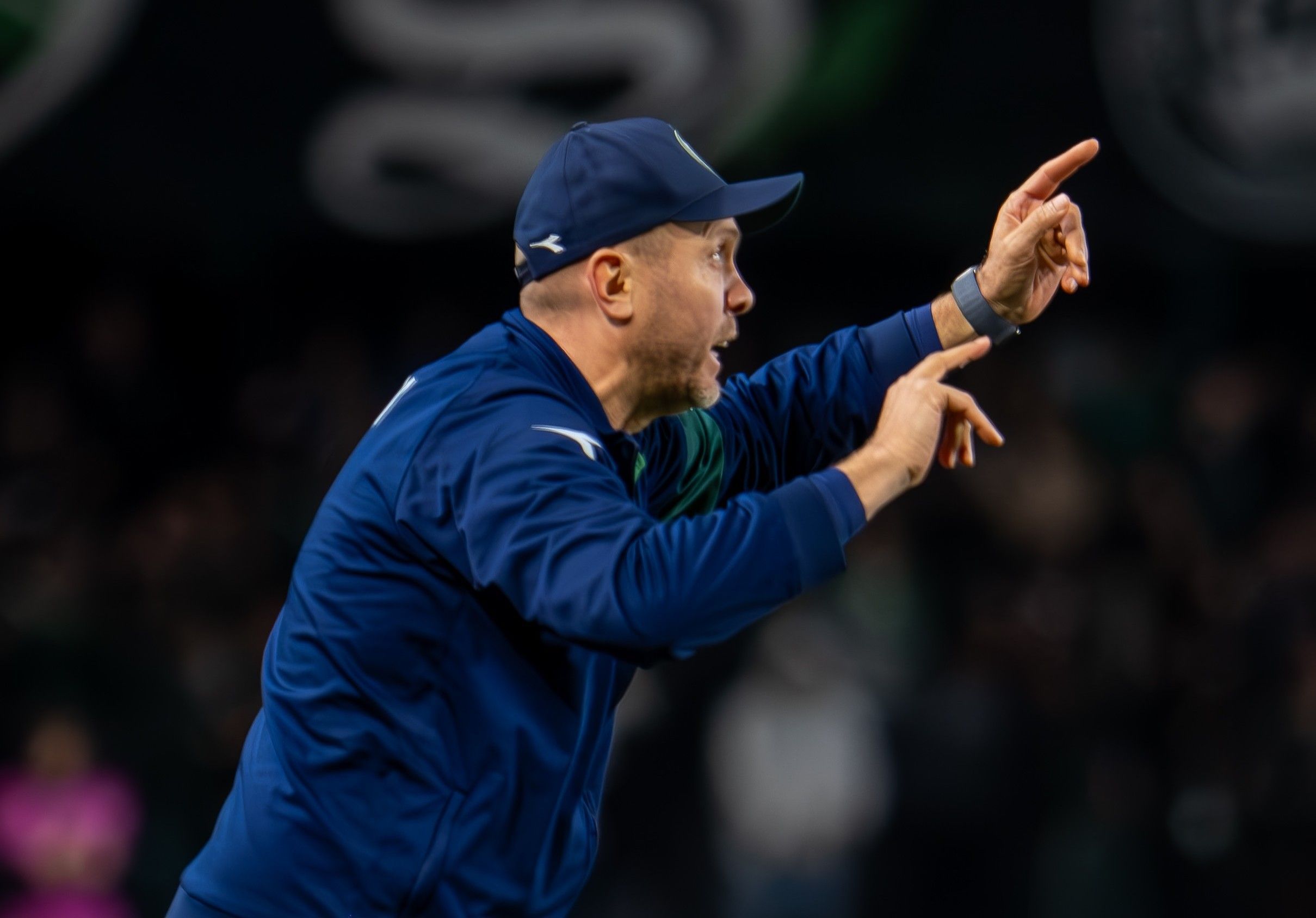 Técnico do Coritiba abre o jogo sobre possível título da Série B