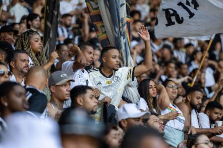 Torcedores do Atlético durante duelo na Arena MRV, em Belo Horizonte