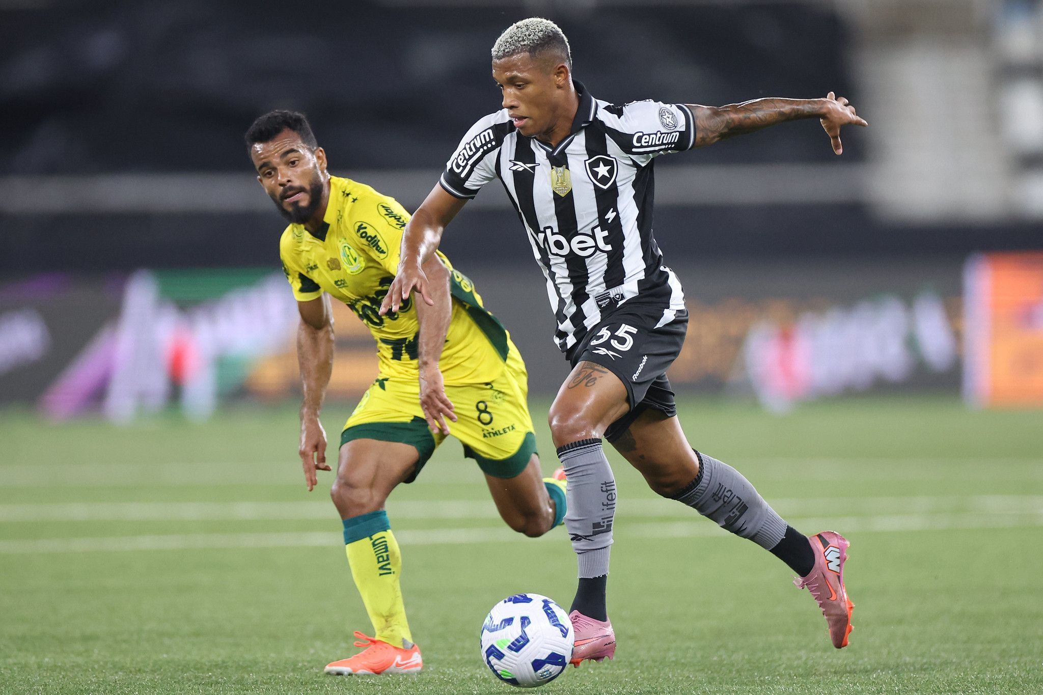 Botafogo x Mirassol: Davide Ancelotti explica substituição de Danilo antes do empate
