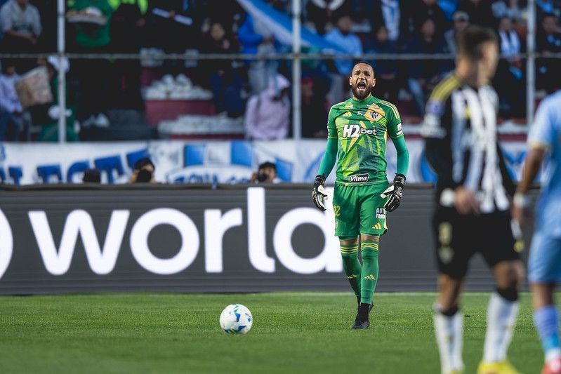 Atlético volta a sofrer com bola aérea e leva mais um gol em cruzamento; veja números