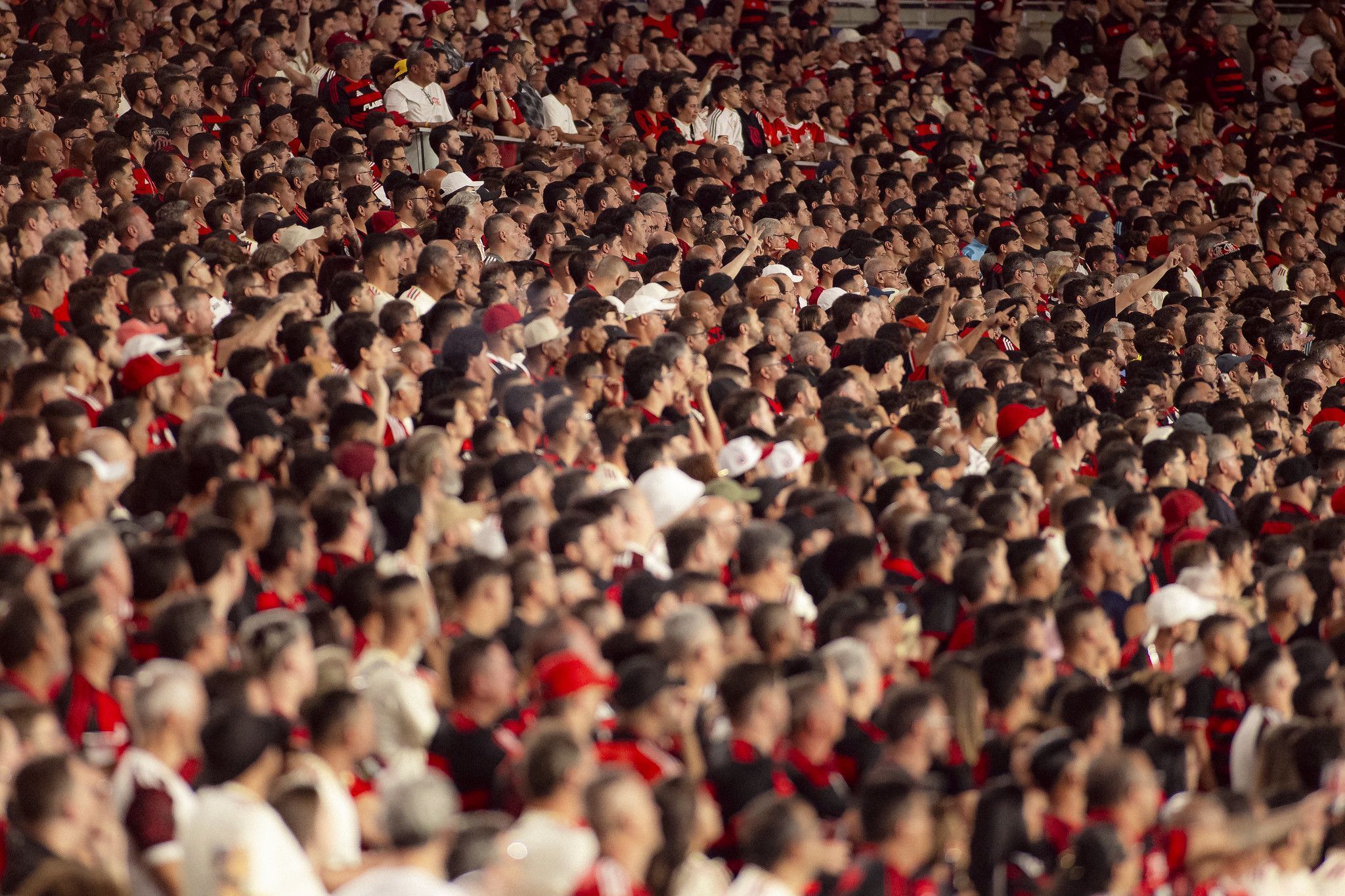 Flamengo x Estudiantes registra maior público da história do 'novo Maracanã'