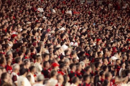 Libertadores: Torcida do Flamengo lota o Maracanã na partida contra o Estudiantes-ARG