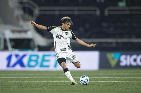 Gustavo Scarpa durante derrota do Atlético para o Botafogo pelo Brasileiro