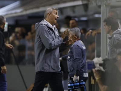 Confiante na Vila, Crespo acredita na classificação do São Paulo na Libertadores