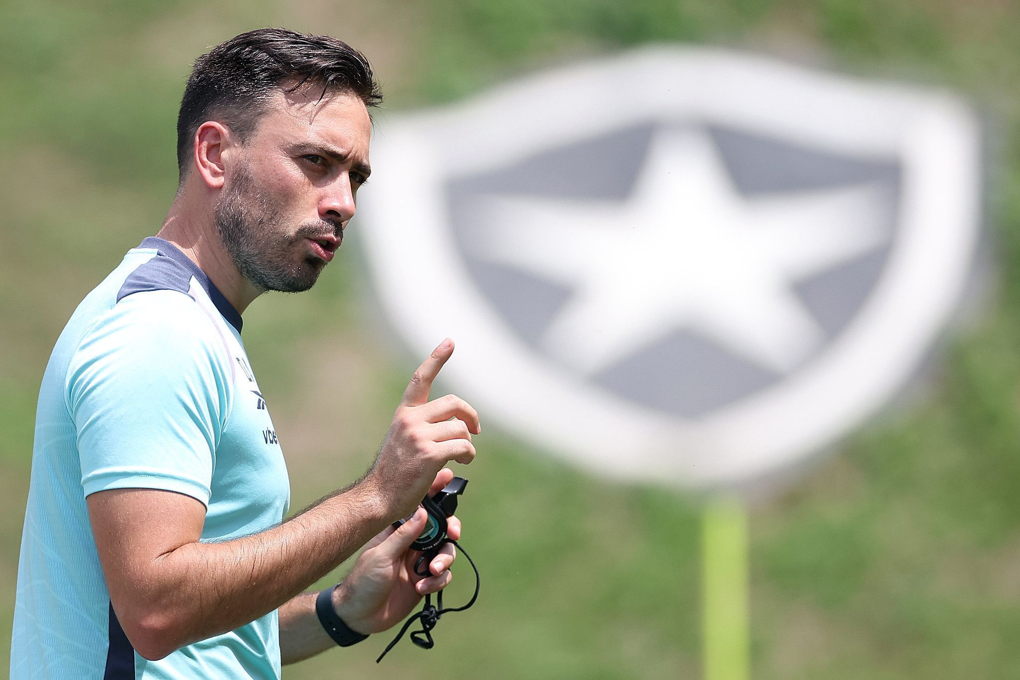 Escalação do Botafogo: Ancelotti lida com série de desfalques contra o Grêmio