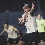 Vasco faz oferta de renovação por lateral da Seleção Uruguaia