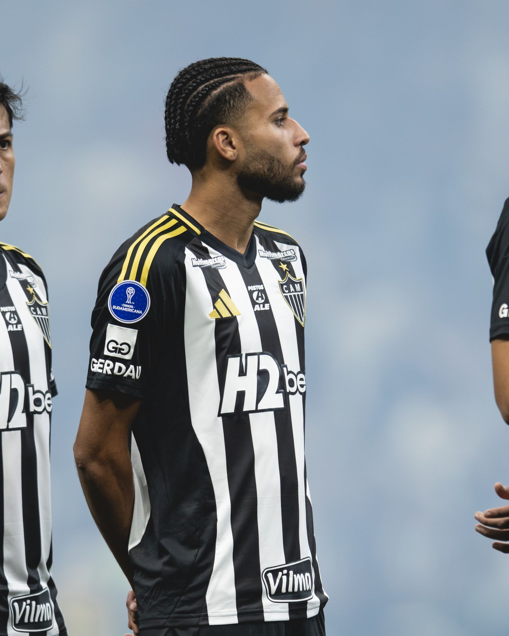 Alexsander se pronuncia após lesão em vitória decisiva do Atlético