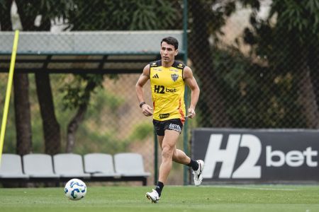 Junior Alonso durante atividade na Cidade do Galo