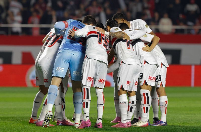 São Paulo deixa escapar premiação milionária com eliminação na Libertadores