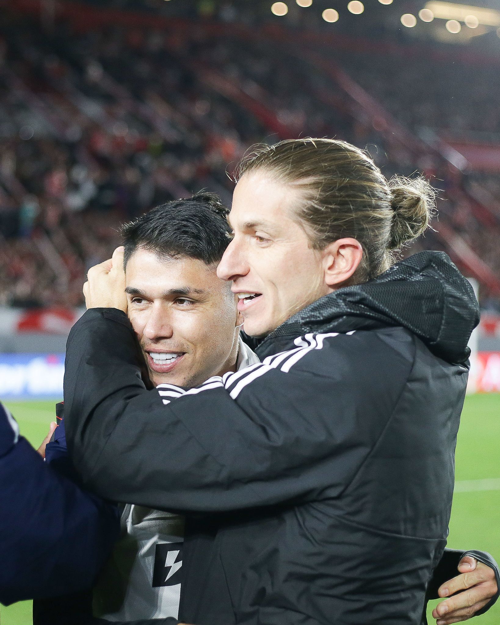 Filipe Luís defende Flamengo após classificação: 'A manchete é: estamos nas semifinais'