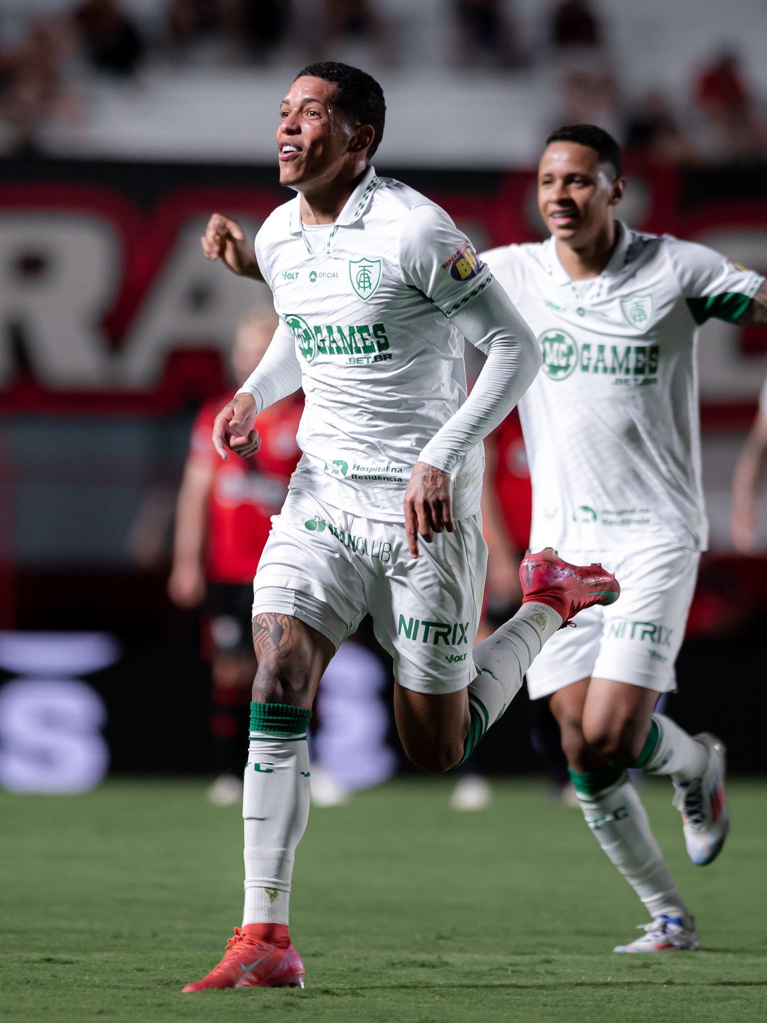 América anuncia venda volante cria da base para clube japonês