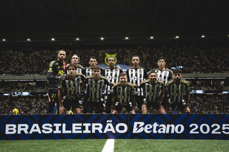 Júnior Alonso, zagueiro do Atlético, pode ser ausência diante do Cruzeiro