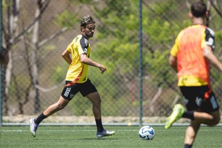Gustavo Scarpa será responsável por conduzir o meio de campo do Galo contra o Juventude