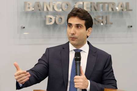Galípolo disse que é claro o objetivo do BC com juros em 15% ao ano