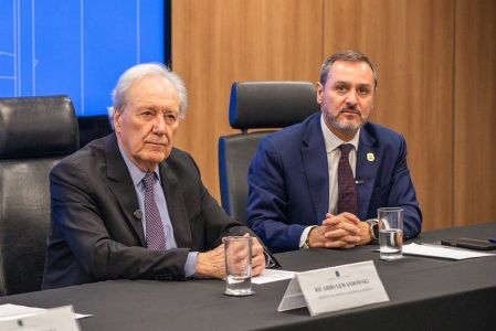 O ministro da Justiça, Ricardo Lewandowski, e o diretor-geral da Polícia Federal, Andrei Passos