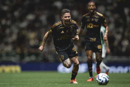 Bernard foi titular nos dois últimos jogos do Atlético na temporada