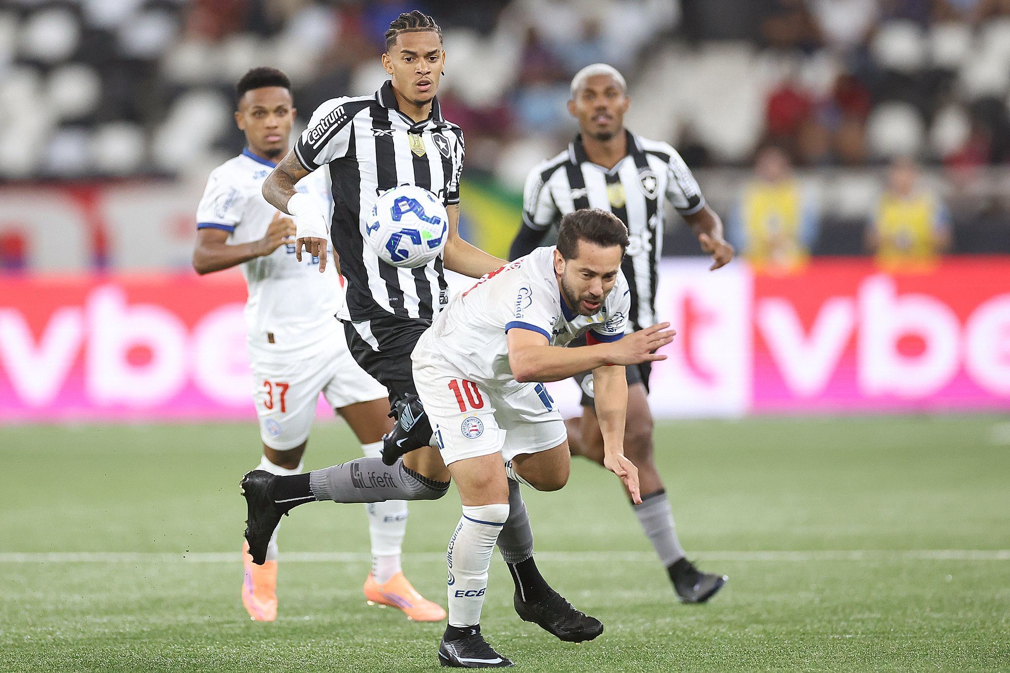 Botafogo e Bahia de olho: Conmebol divulga potes da fase preliminar da Libertadores 2026