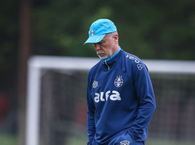 Mano Menezes prepara o Grêmio para enfrentar o RB Bragantino