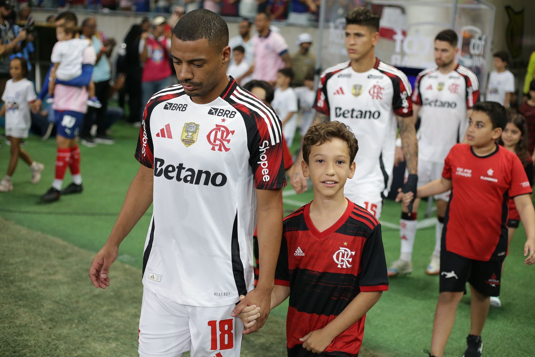 Ex-médico do Flamengo se pronuncia sobre 'caso De La Cruz': 'O tempo vai dizer'