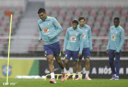 Elenco da Seleção Brasileira durante treino em Seul, na Coreia do Sul