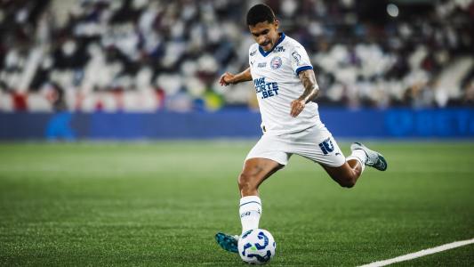 Meia Rodrigo Nestor em ação pelo Bahia no Campeonato Brasileiro