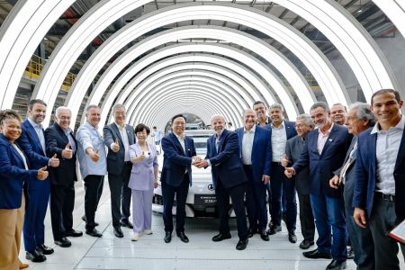 Petrobras e BYD anunciam bilhões em projetos industriais na Bahia