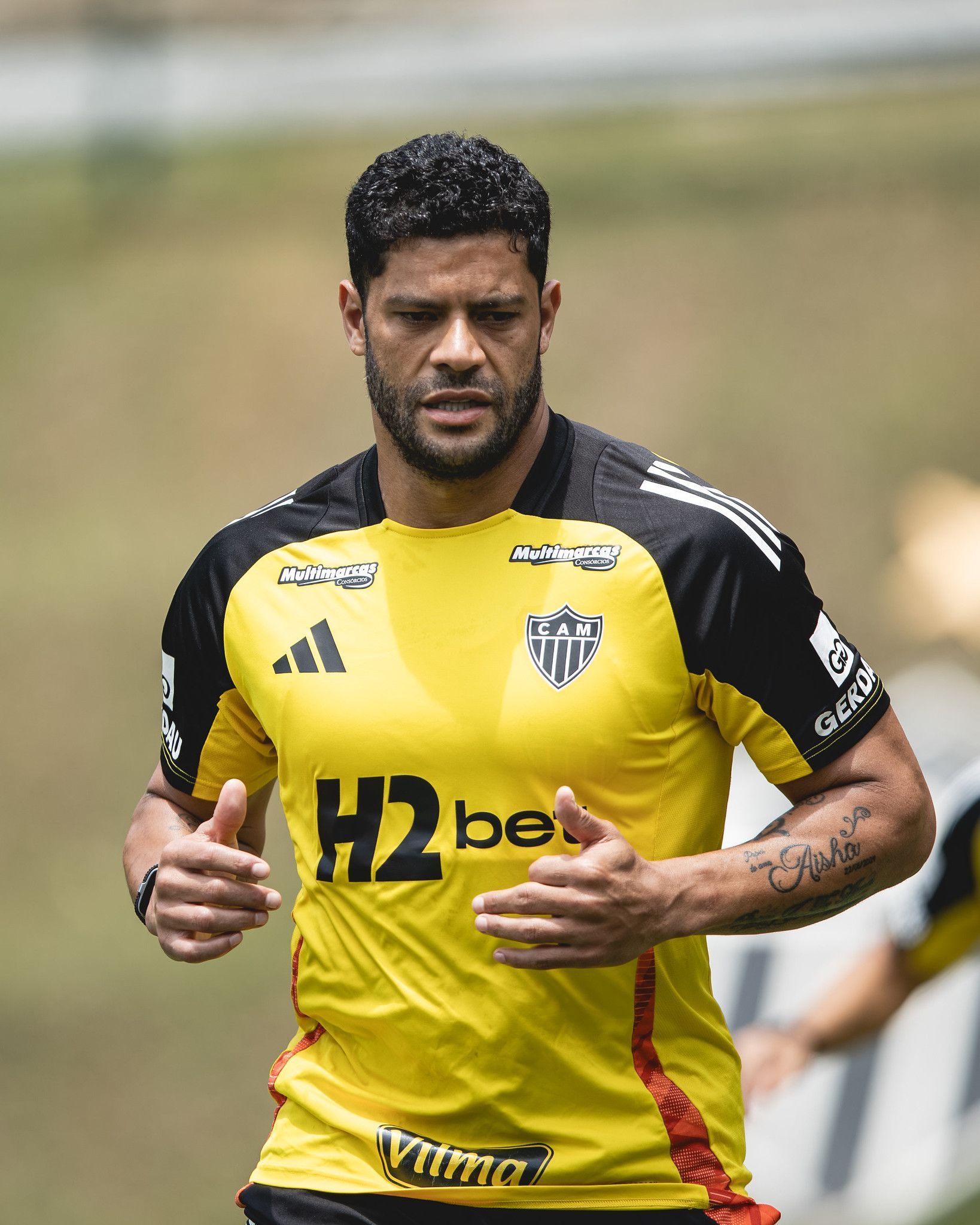 Hulk busca volta por cima no Atlético para se isolar em artilharia do clássico no século