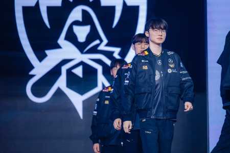 A T1 está classificada para a Fase Suíça do Worlds 2025