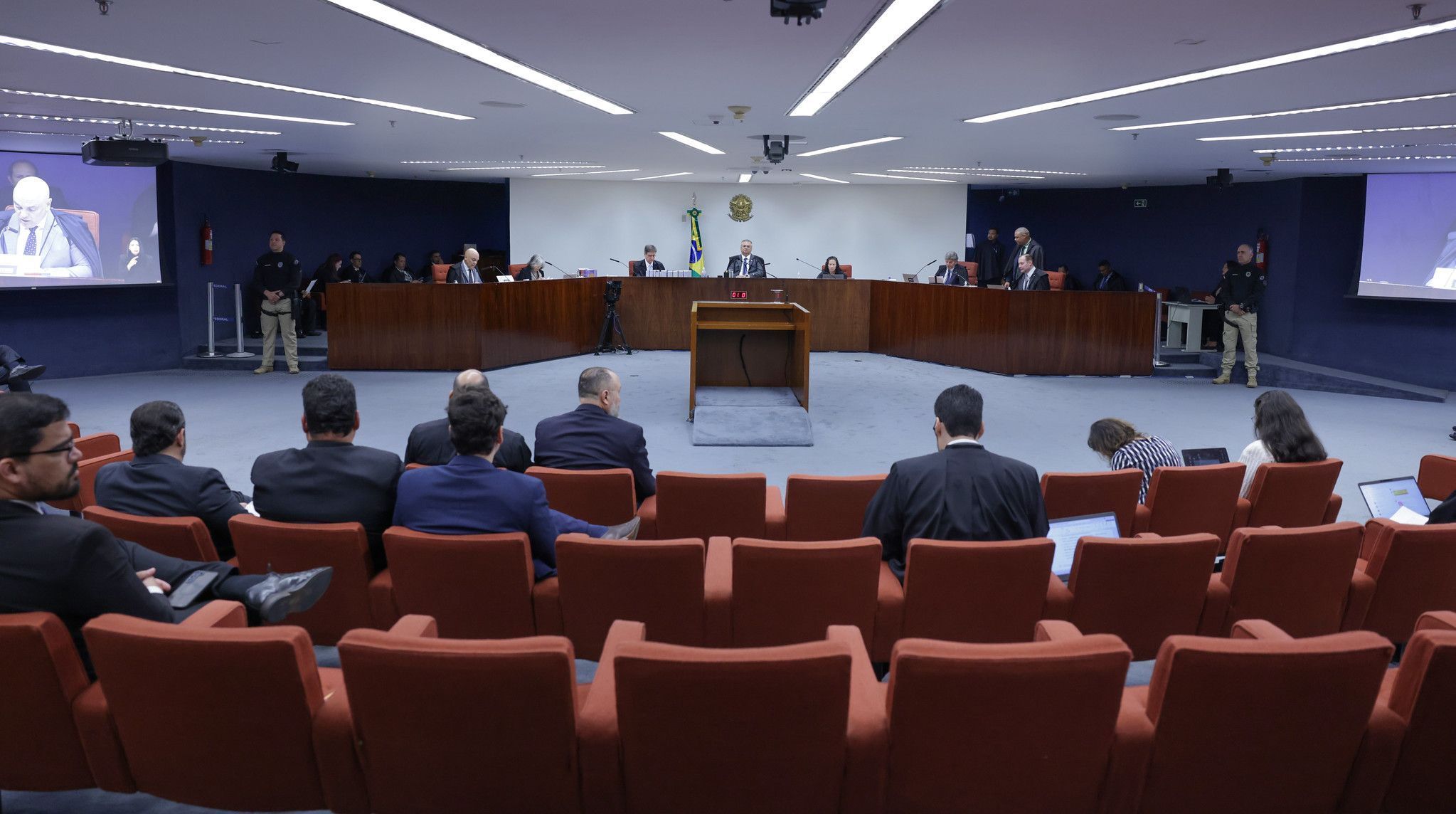 Julgamento do 'núcleo 4': Defesas pedem absolvição de réus por falta de provas