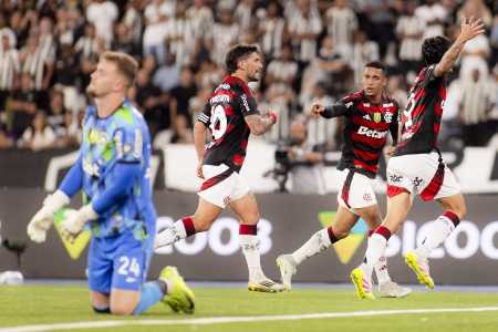 Botafogo x Flamengo: clássico carioca é disputado no Nilton Santos