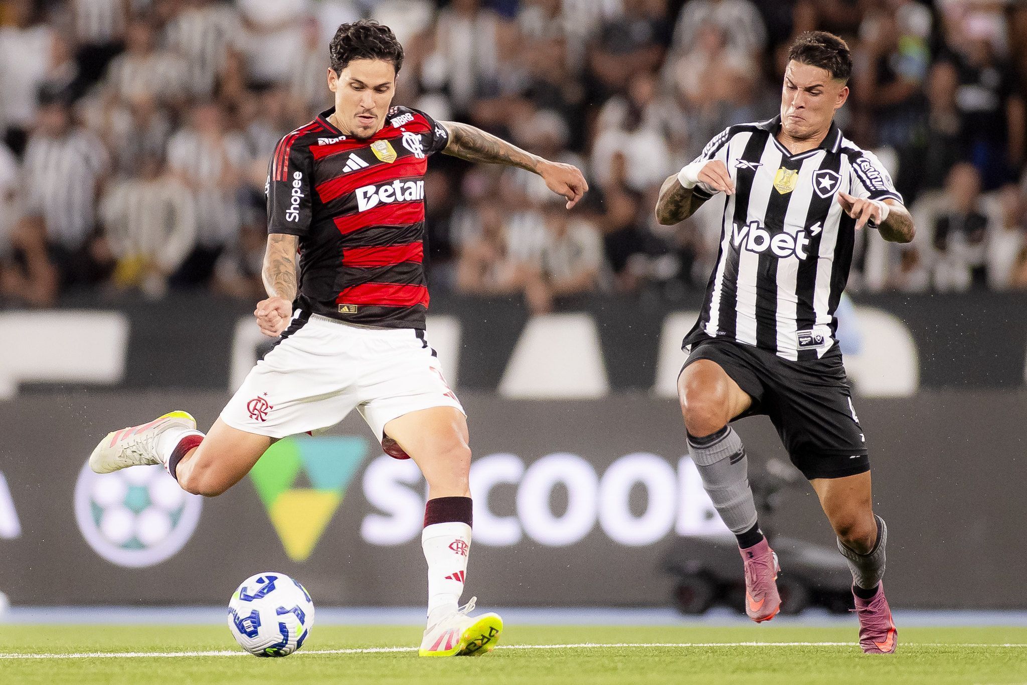 Pedro completa 300 jogos pelo Flamengo; números e marcas do camisa 9